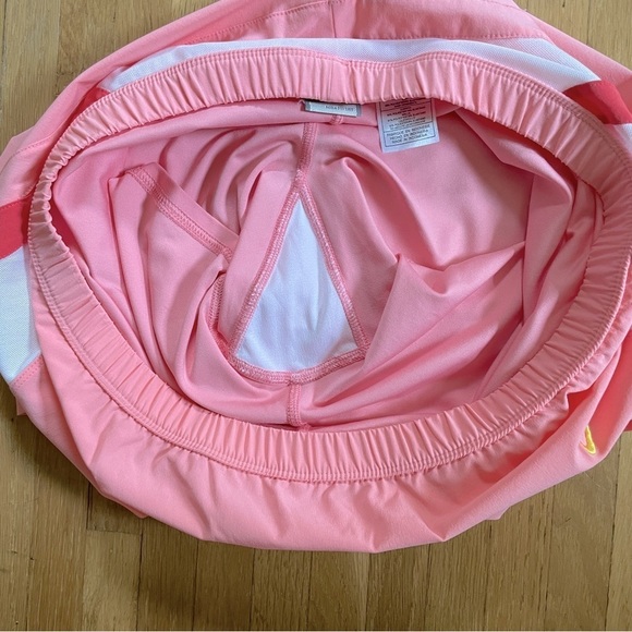 Nike Dry Fit Coral Pink Tennis Skirt w/ Red & White Mesh Stripe, Yellow Logo L - Picture 5 of 5